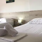 Gjoni Hotel 3*