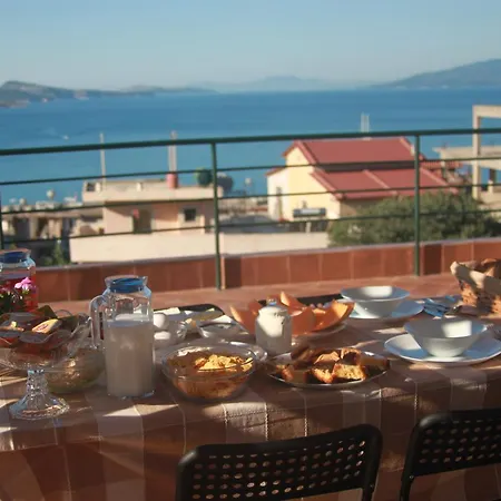 Gjoni Hotel 3*