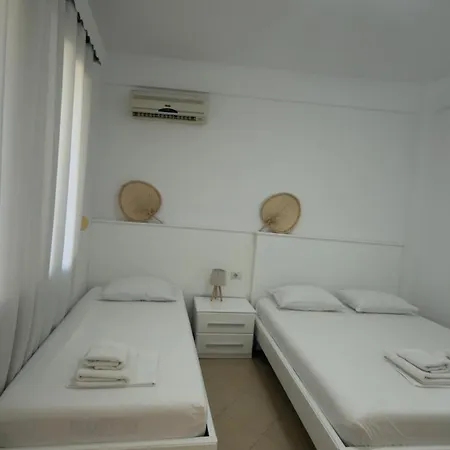 Hotel Gjoni