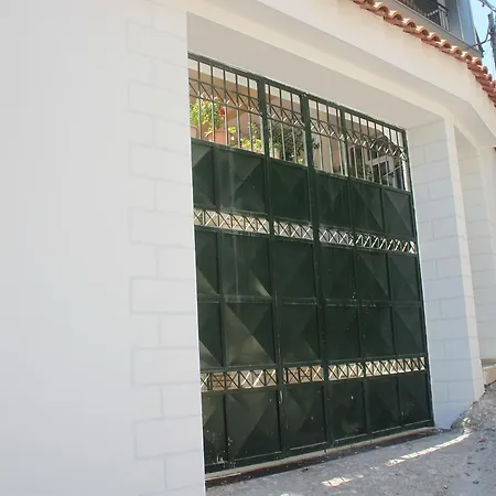 Gjoni 3*